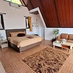 Heavenly 1 - Private Triangle