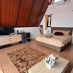 Heavenly 1 - Private Triangle