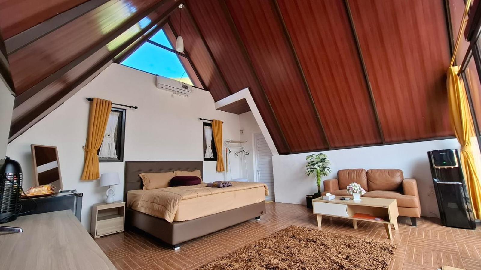 Heavenly 1 - Private Triangle Bandung