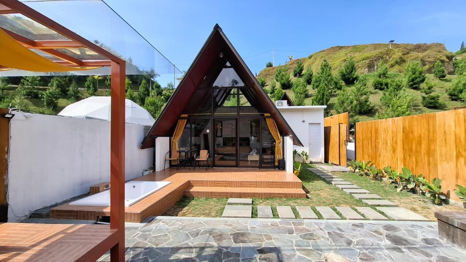 Heavenly 1 - Private Triangle Lodge